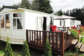 Mobile home in Kolczewo at a lake